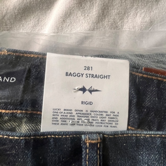 Lucky Brand Baggy Straight Blue Jeans - Picture 2 of 3